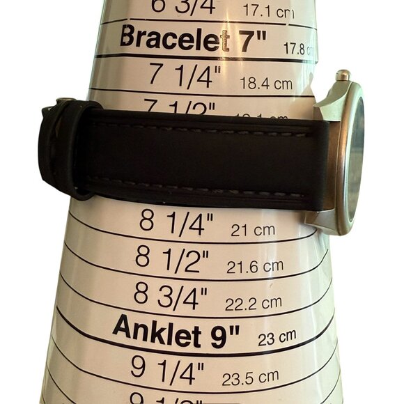 Vintage Wenger 2005 SAK Design Round Unisex Black Leather Strap Watch Working - Picture 9 of 10